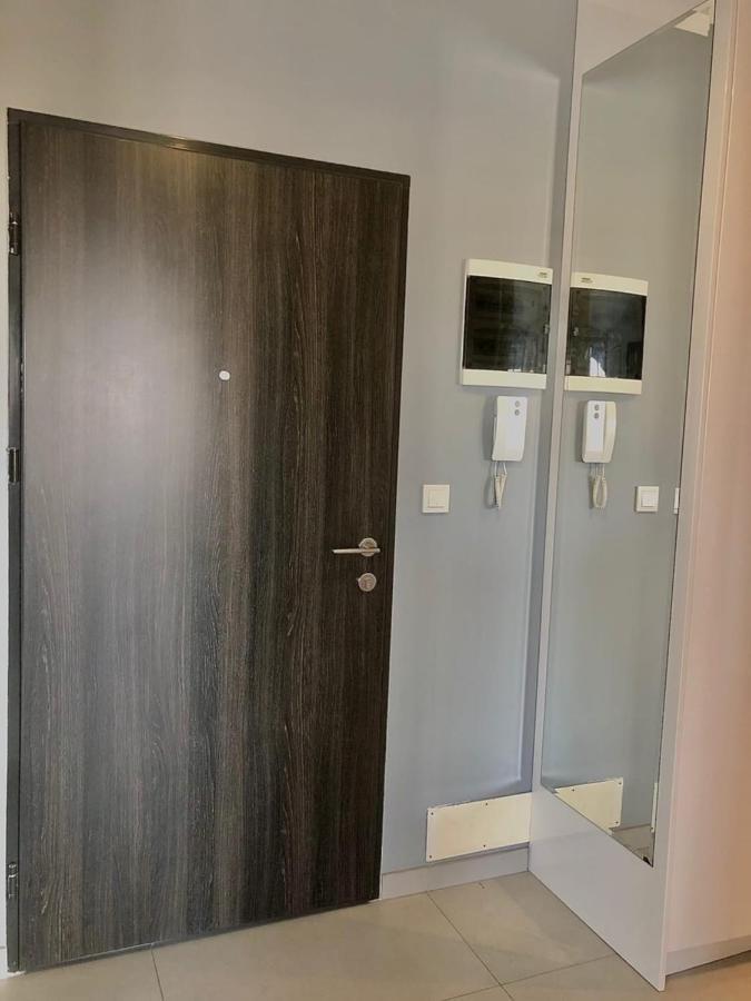 Apartment Klobucka Варшава Екстериор снимка